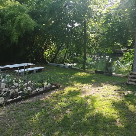 Le Repaire Du Clain 4 Etoiles Pour 14 Personnes Avec Piscine Proche Du Futuroscope 度假居 *