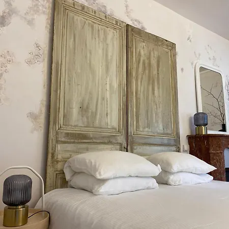 Le Repaire Du Clain 4 Etoiles Pour 14 Personnes Avec Piscine Proche Du Futuroscope Vakantiehuis Chasseneuil-du-Poitou