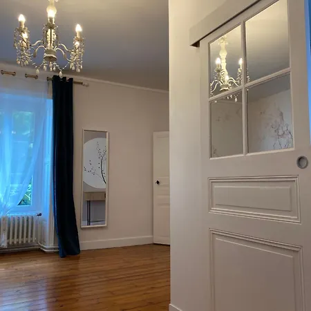 Le Repaire Du Clain 4 Etoiles Holiday home