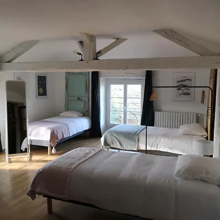 Le Repaire Du Clain 4 Etoiles Pour 14 Personnes Avec Piscine Proche Du Futuroscope