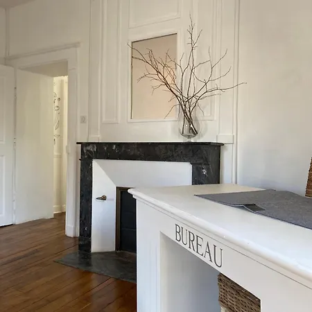 Holiday home Le Repaire Du Clain 4 Etoiles Chasseneuil-du-Poitou
