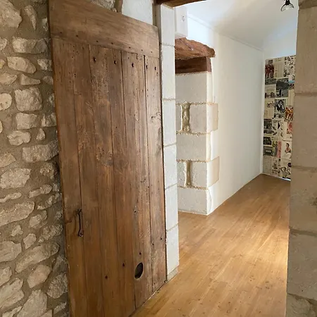 Vakantiehuis Le Repaire Du Clain 4 Etoiles Pour 14 Personnes Avec Piscine Proche Du Futuroscope *