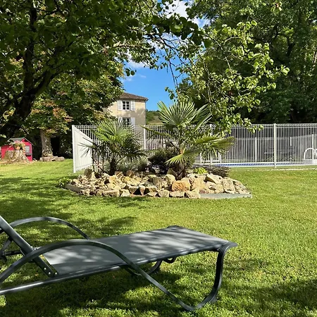 Le Repaire Du Clain 4 Etoiles Pour 14 Personnes Avec Piscine Proche Du Futuroscope Vakantiehuis *