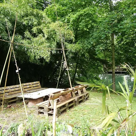 Le Repaire Du Clain 4 étoiles Pour 14 Personnes Avec Piscine Proche Du Futuroscope Сasa de vacaciones