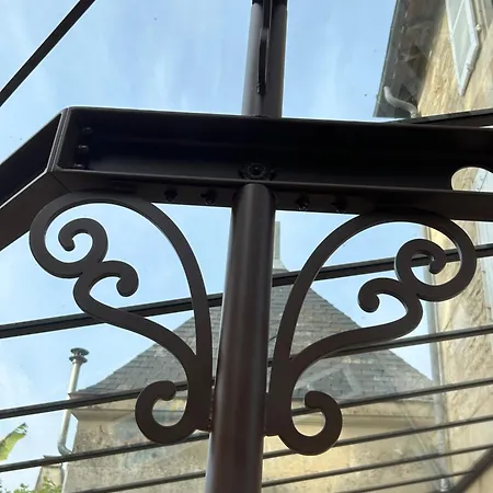 Le Repaire Du Clain 4 Etoiles Pour 14 Personnes Avec Piscine Proche Du Futuroscope Vakantiehuis Chasseneuil-du-Poitou